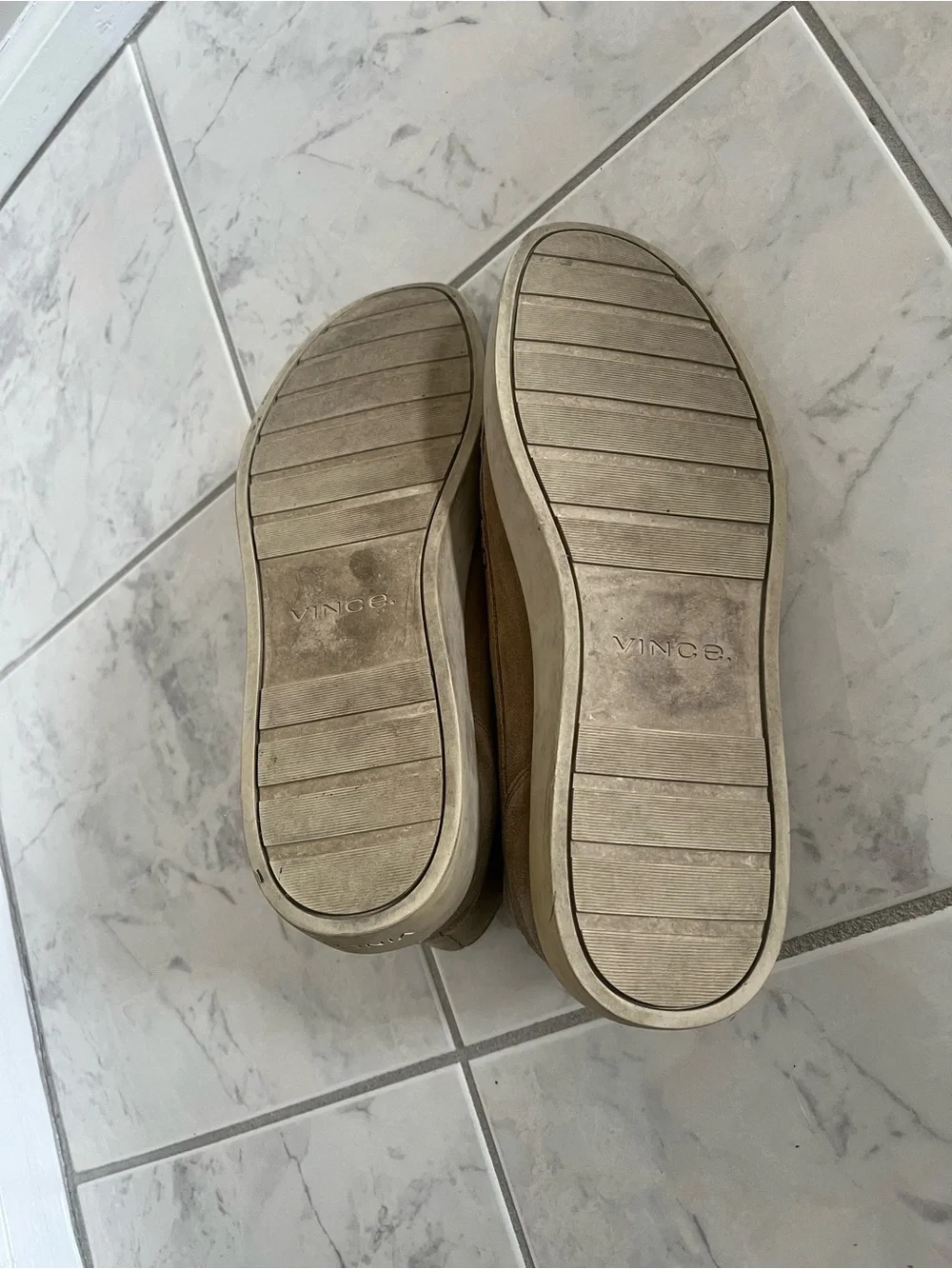 Vince Men's Suede Chukka Boots in Tan